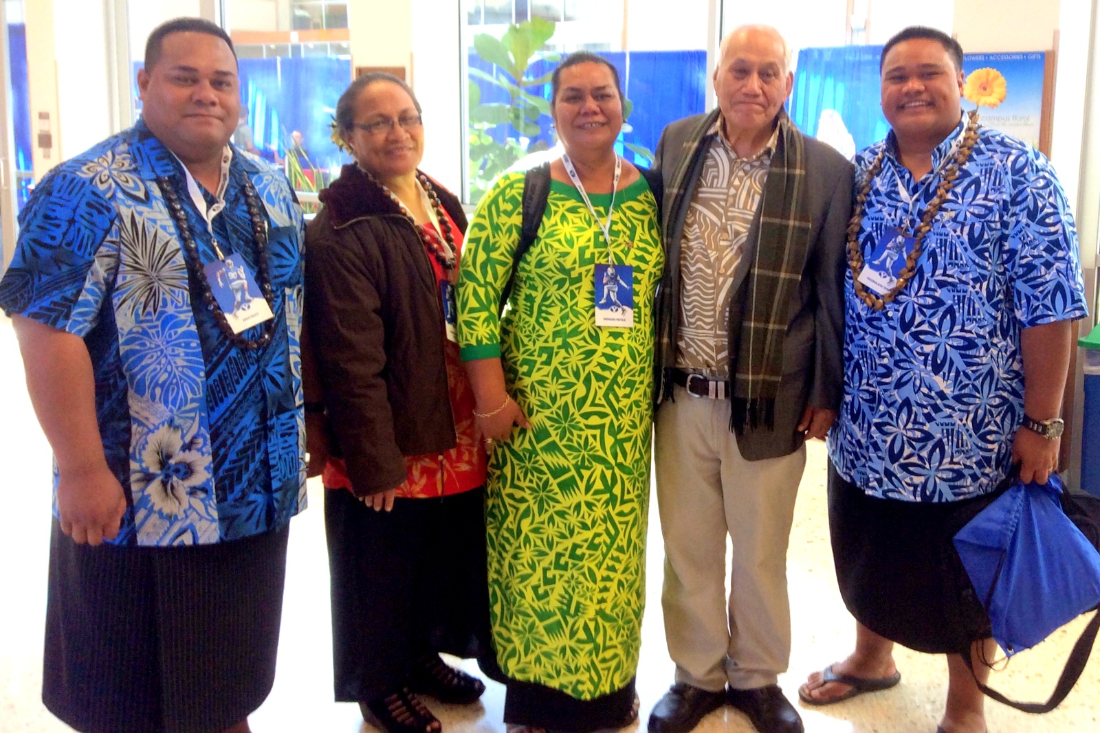 SSI Faculty pictured with His Highness Tui Atua Tupua Tamasese Taisi Tufuga Tupuola Efi